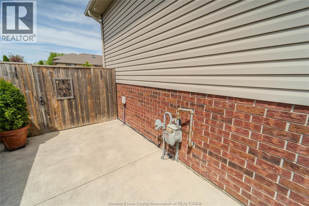 1423 Oakwood, Lakeshore, Ontario N0R 1A0 - Photo 36 - 26012347