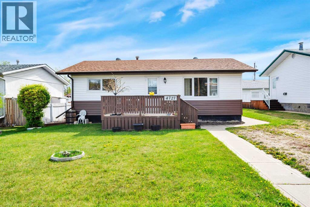 4727 48 Street, Sylvan Lake, Alberta  T4S 1M9 - Photo 1 - A2314526