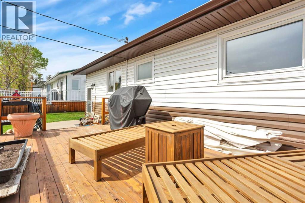 4727 48 Street, Sylvan Lake, Alberta  T4S 1M9 - Photo 28 - A2314526