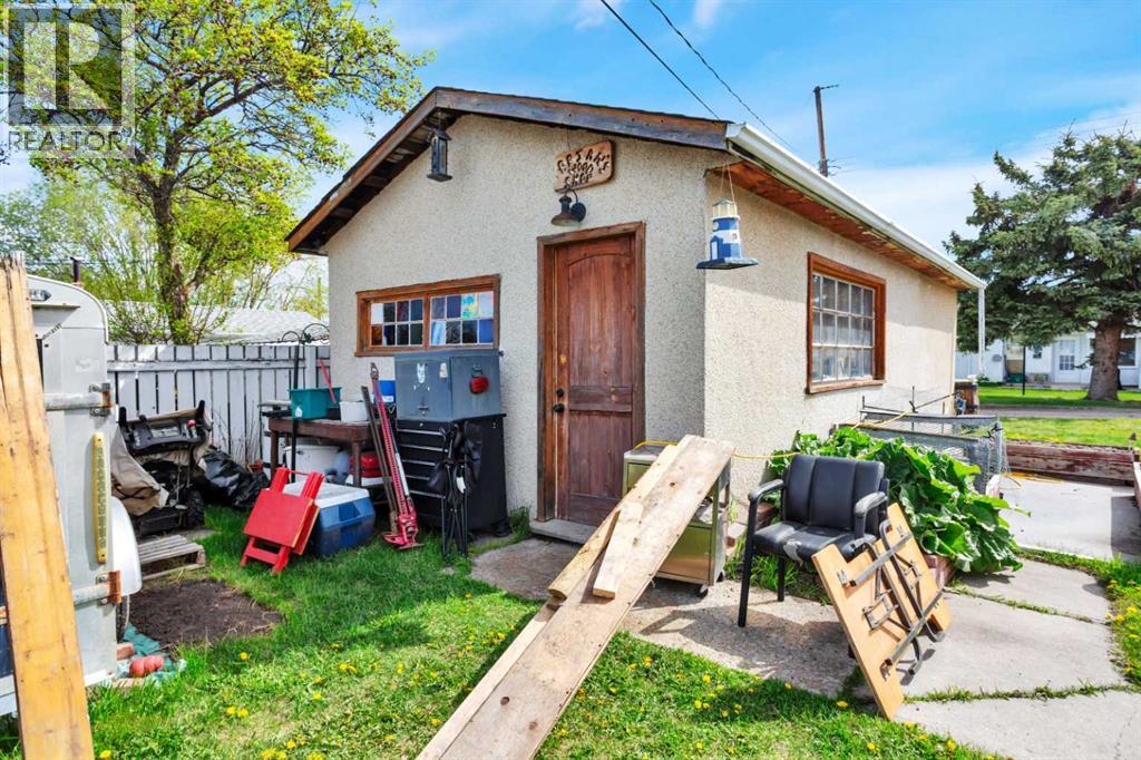 4727 48 Street, Sylvan Lake, Alberta  T4S 1M9 - Photo 30 - A2314526