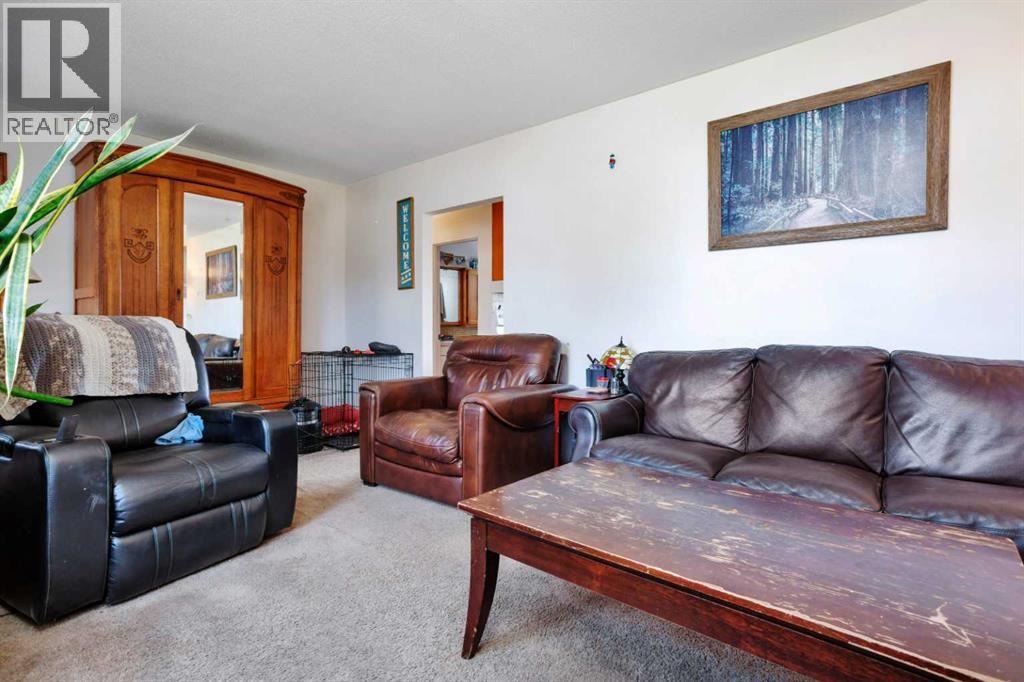 4727 48 Street, Sylvan Lake, Alberta  T4S 1M9 - Photo 6 - A2314526