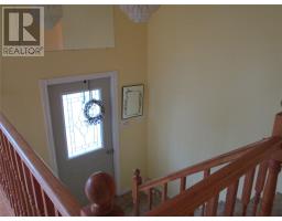15 Combdens Road