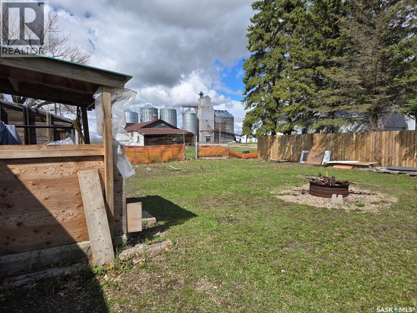 421 4th Street, Chaplin, Saskatchewan  S0H 0V0 - Photo 30 - SK028646