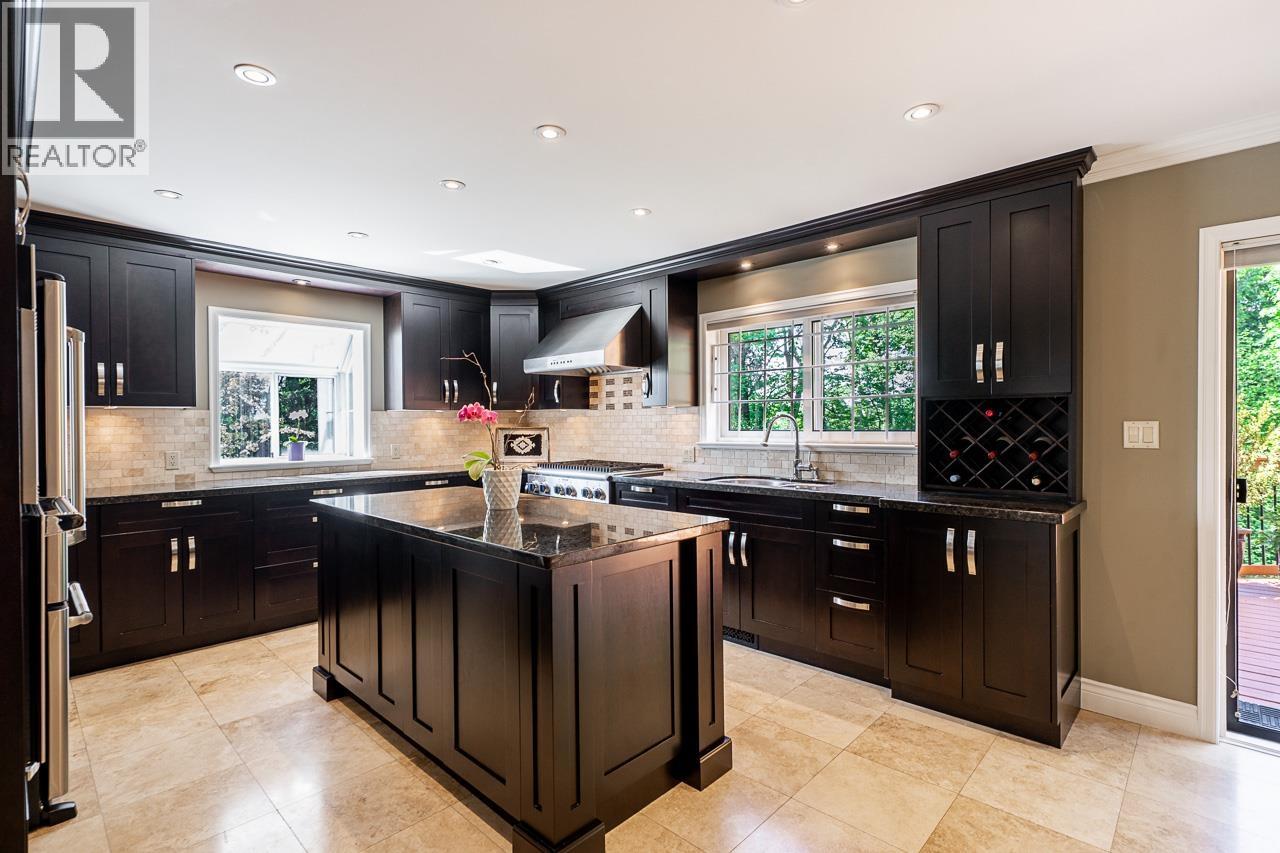 7460 Burnham Court, Burnaby, British Columbia  V5A 4M7 - Photo 8 - R3124366
