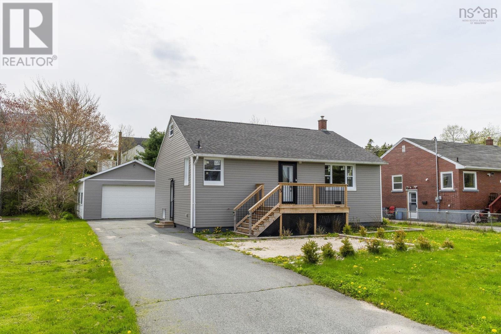 5 Birchfield Crescent, Halifax, Nova Scotia  B3R 2E6 - Photo 1 - 202612271