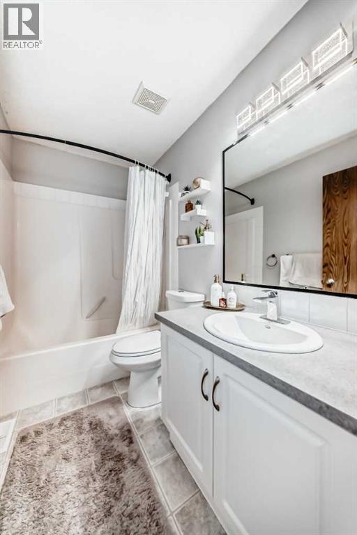 103 Everstone Place Sw, Calgary, Alberta  T2Y 4H7 - Photo 28 - A2308086