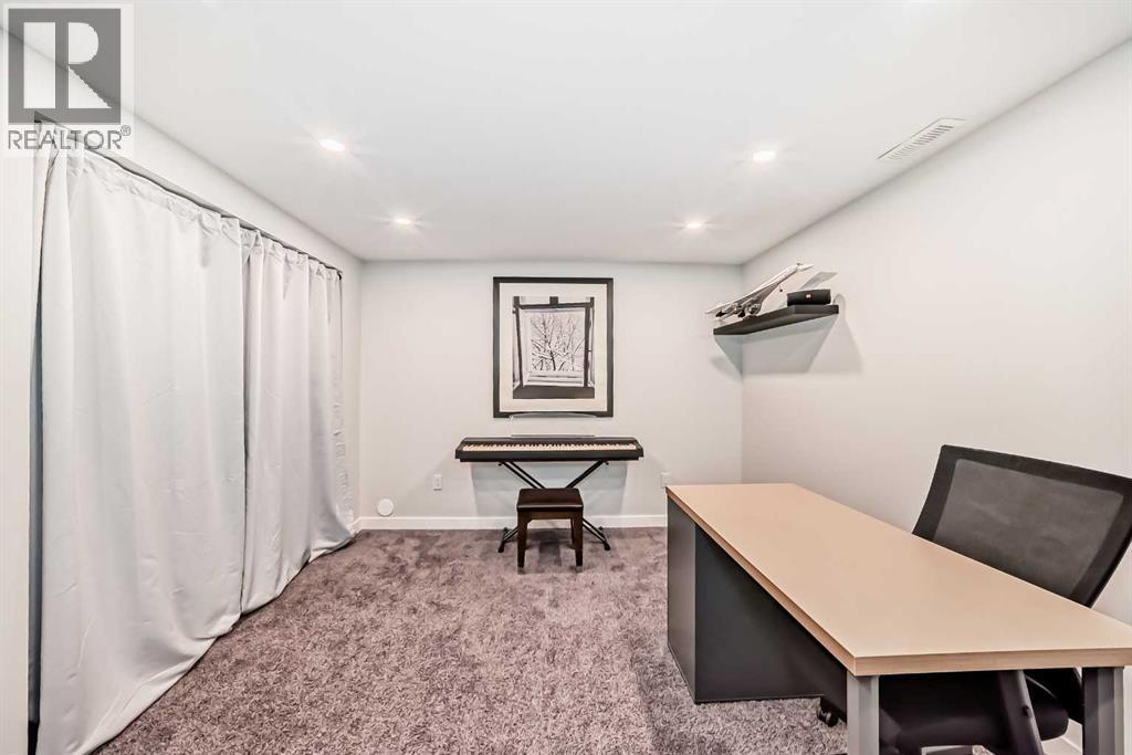 103 Everstone Place Sw, Calgary, Alberta  T2Y 4H7 - Photo 30 - A2308086