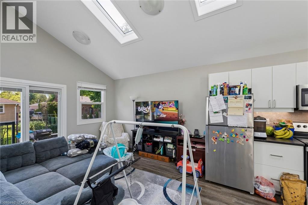 158 N Laurentian Drive N, London, Ontario  N5W 1P2 - Photo 5 - 40830346