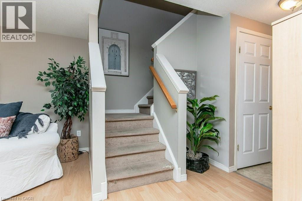 71 Foxglove Crescent, Kitchener, Ontario  N2E 3Y8 - Photo 21 - 40833337