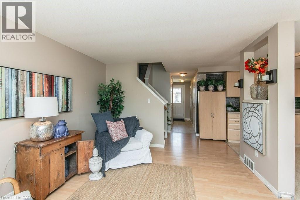 71 Foxglove Crescent, Kitchener, Ontario  N2E 3Y8 - Photo 10 - 40833337
