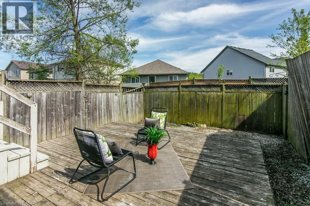 71 Foxglove Crescent, Kitchener, Ontario  N2E 3Y8 - Photo 43 - 40833337