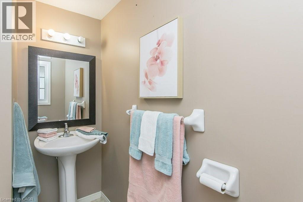 71 Foxglove Crescent, Kitchener, Ontario  N2E 3Y8 - Photo 7 - 40833337