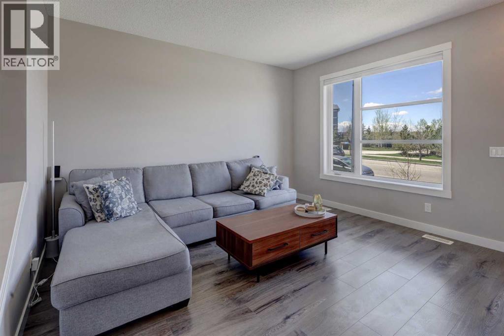760 Livingston Hill Ne, Calgary, Alberta  T3P 1K4 - Photo 2 - A2310522