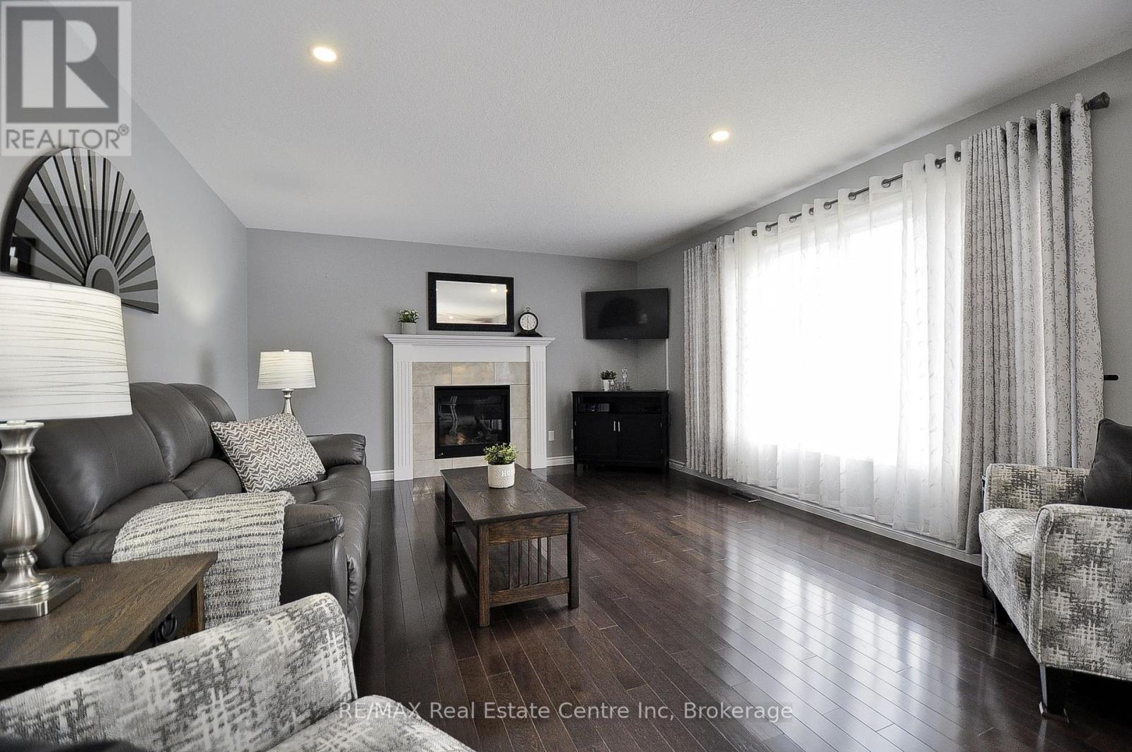 82 Curtis Street S, East Zorra-Tavistock, Ontario  N0J 1M0 - Photo 6 - X13013040