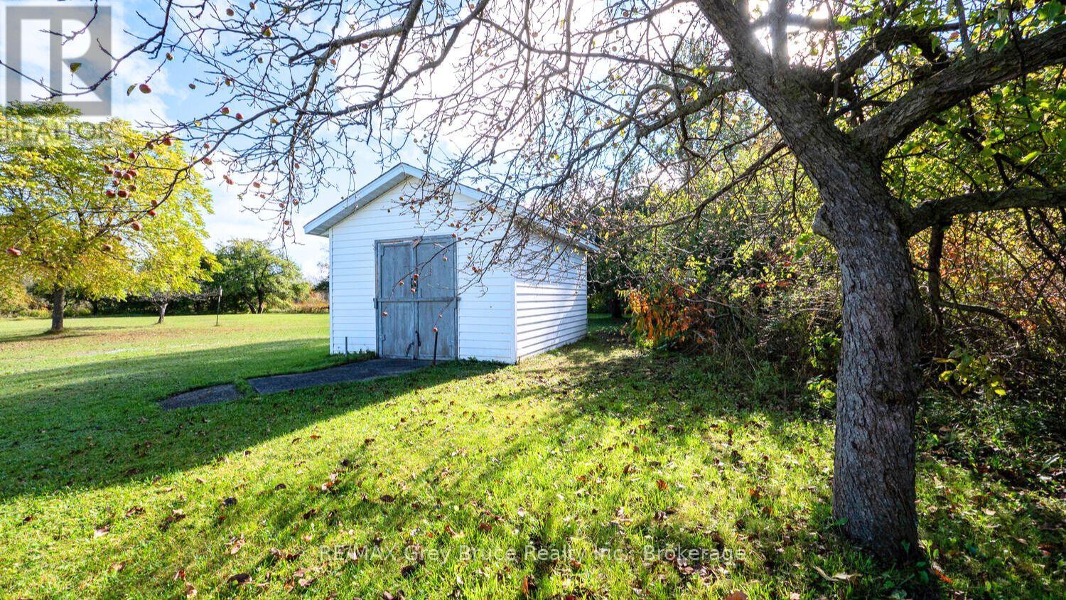 26 Maple Golf Crescent, Northern Bruce Peninsula, Ontario  N0H 2R0 - Photo 26 - X12727600