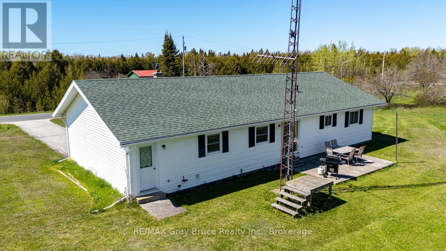 26 Maple Golf Crescent, Northern Bruce Peninsula, Ontario  N0H 2R0 - Photo 29 - X12727600