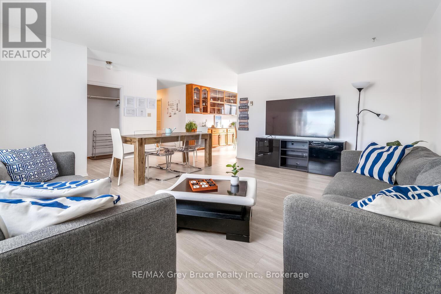 26 Maple Golf Crescent, Northern Bruce Peninsula, Ontario  N0H 2R0 - Photo 6 - X12727600