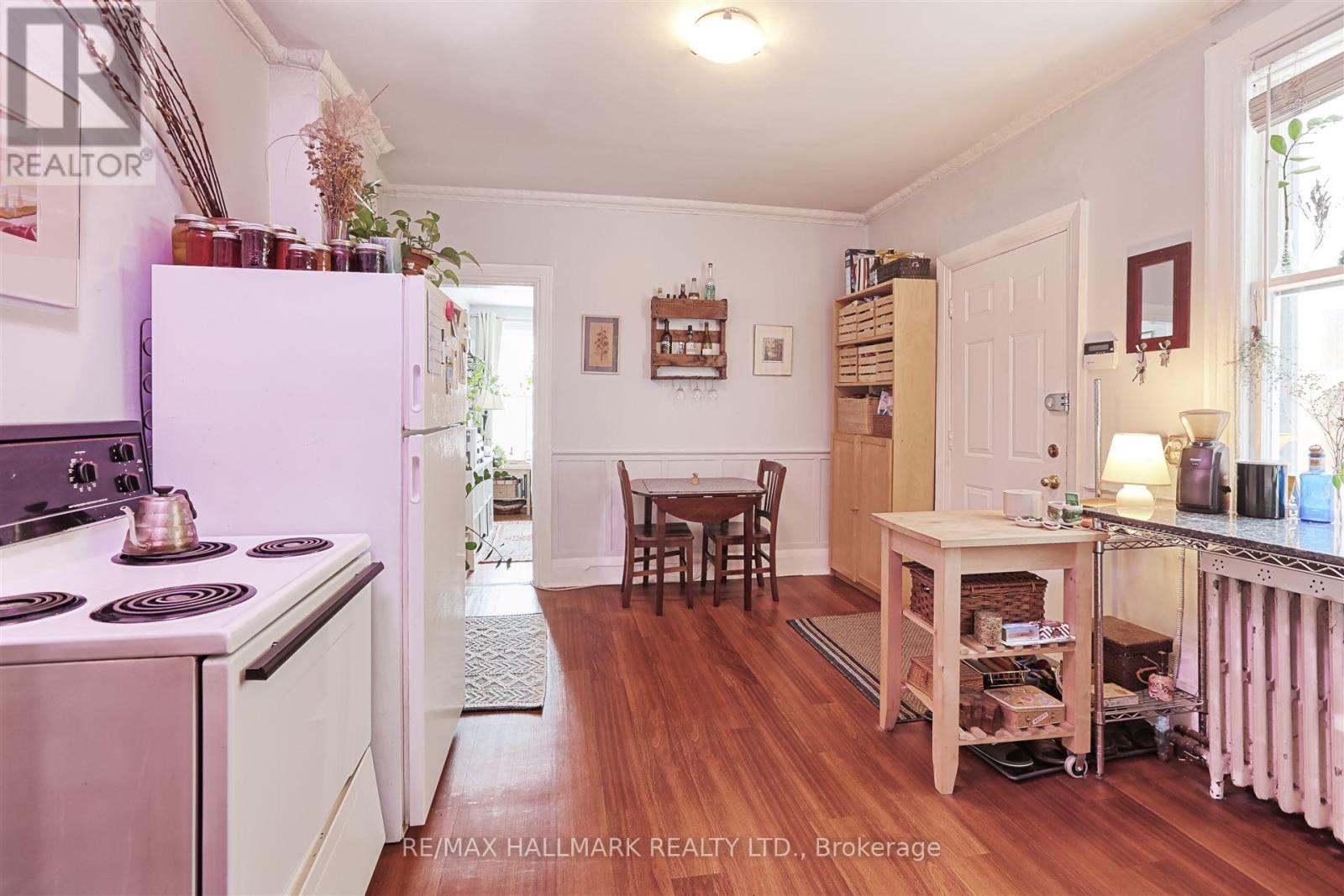 Back - 155 Major Street, Toronto, Ontario  M5S 2K9 - Photo 3 - C13198436