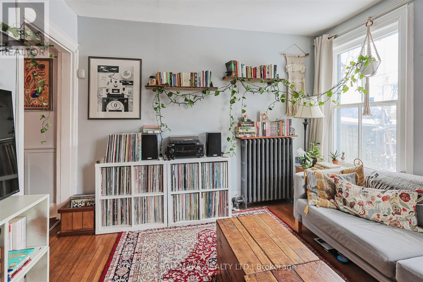Back - 155 Major Street, Toronto, Ontario  M5S 2K9 - Photo 6 - C13198436