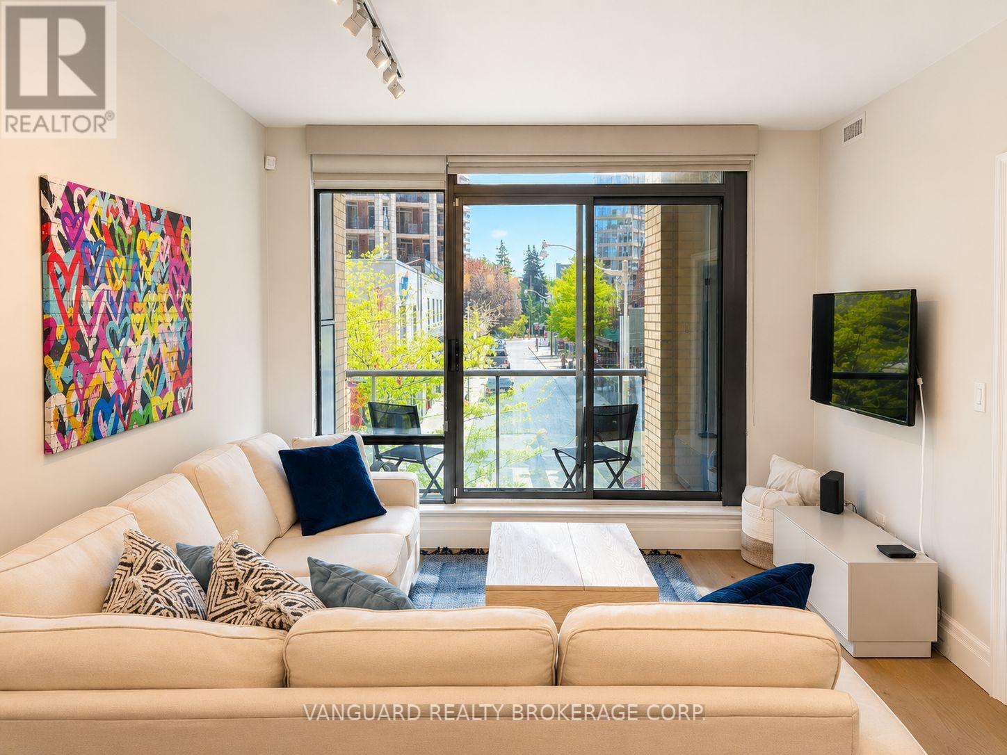 201 - 18 Yorkville Avenue, Toronto, Ontario  M4W 3Y8 - Photo 4 - C13198658