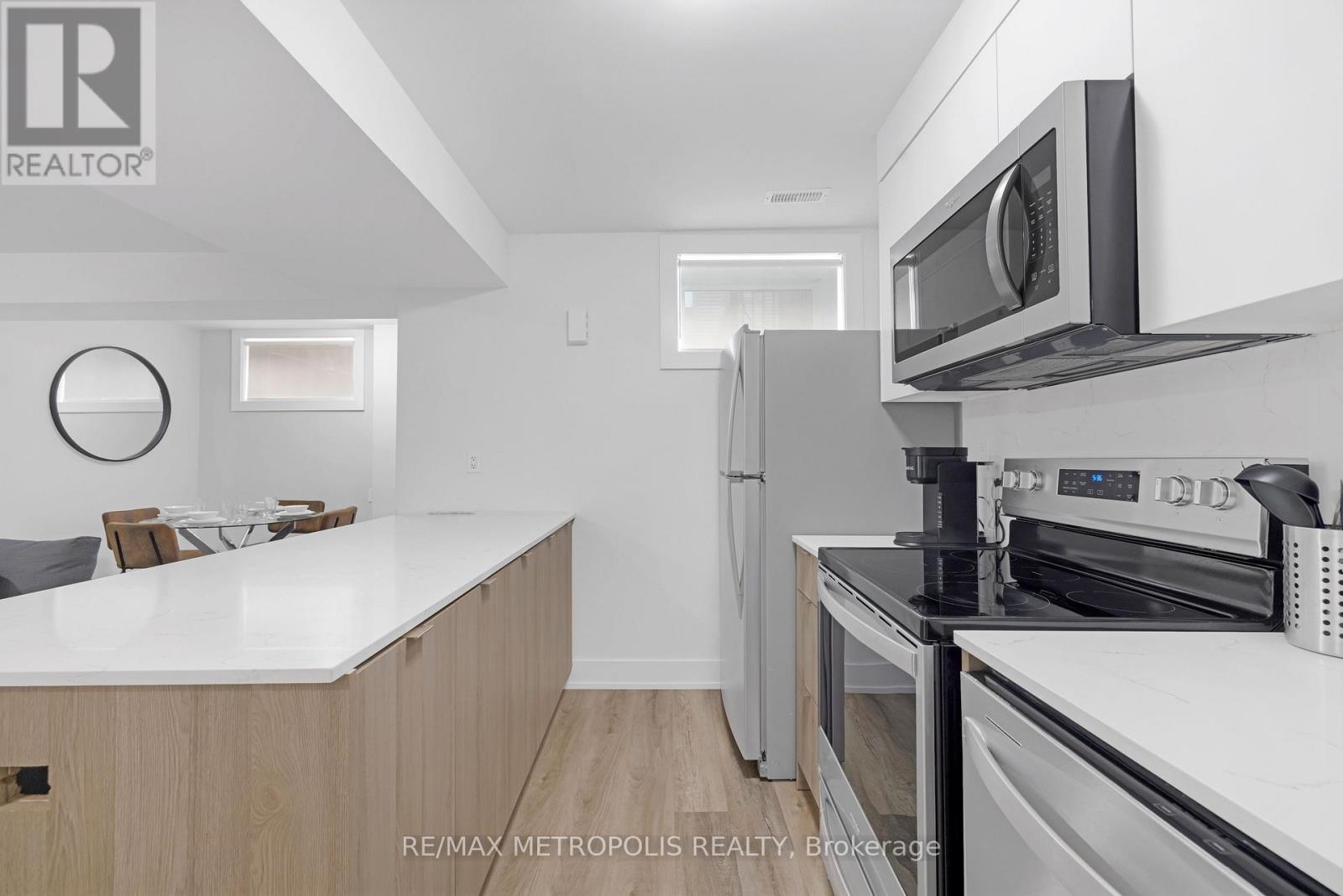 449 Lansdowne Avenue, Toronto, Ontario  M6H 3Y2 - Photo 24 - C13198660