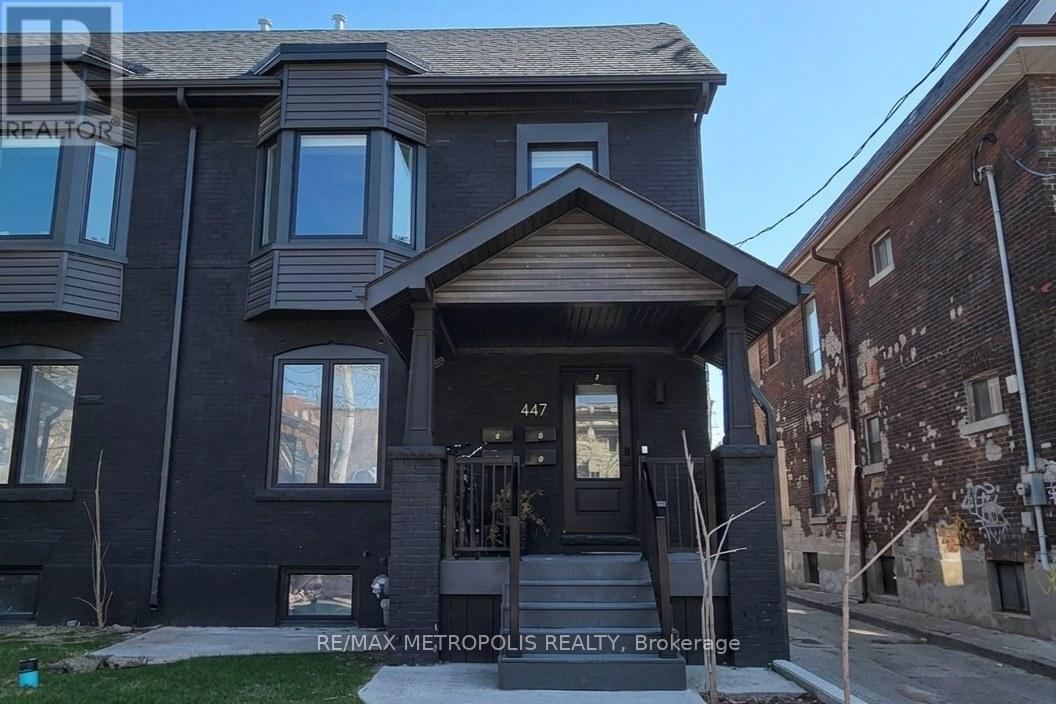 447 Lansdowne Avenue, Toronto, Ontario  M6H 3Y2 - Photo 1 - C13198742