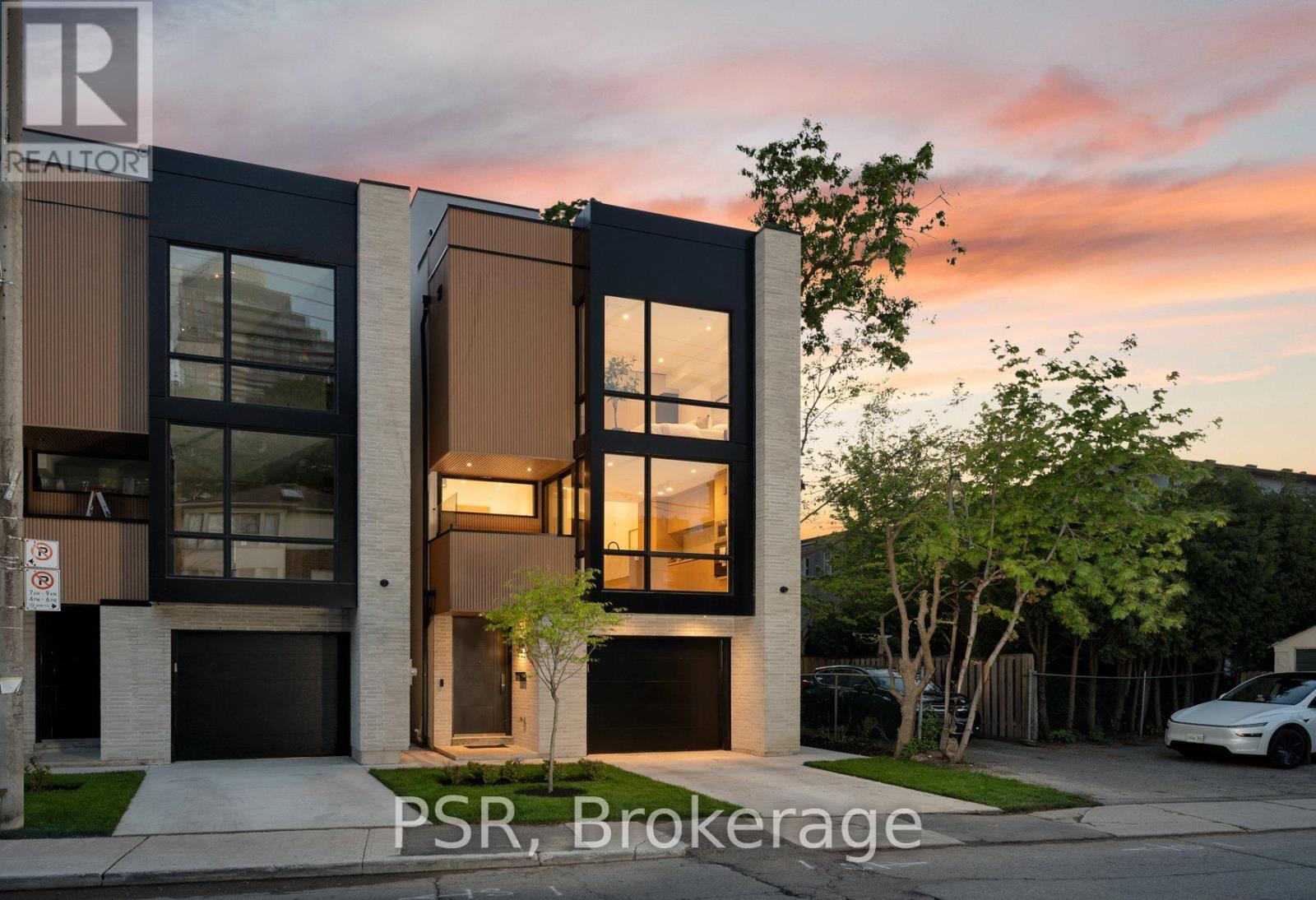 538 DUPLEX AVENUE, Toronto, Ontario