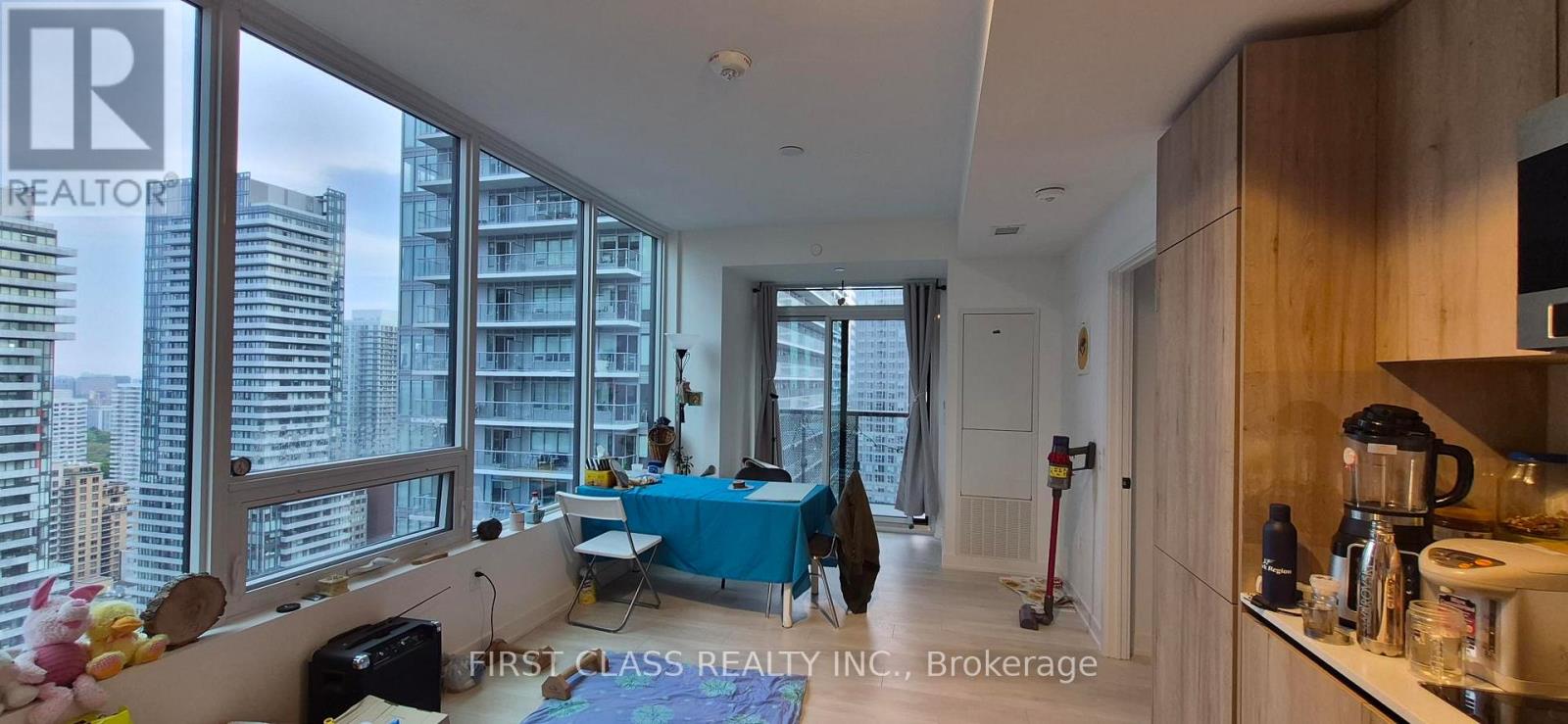 3002 - 117 BROADWAY AVENUE, Toronto, Ontario