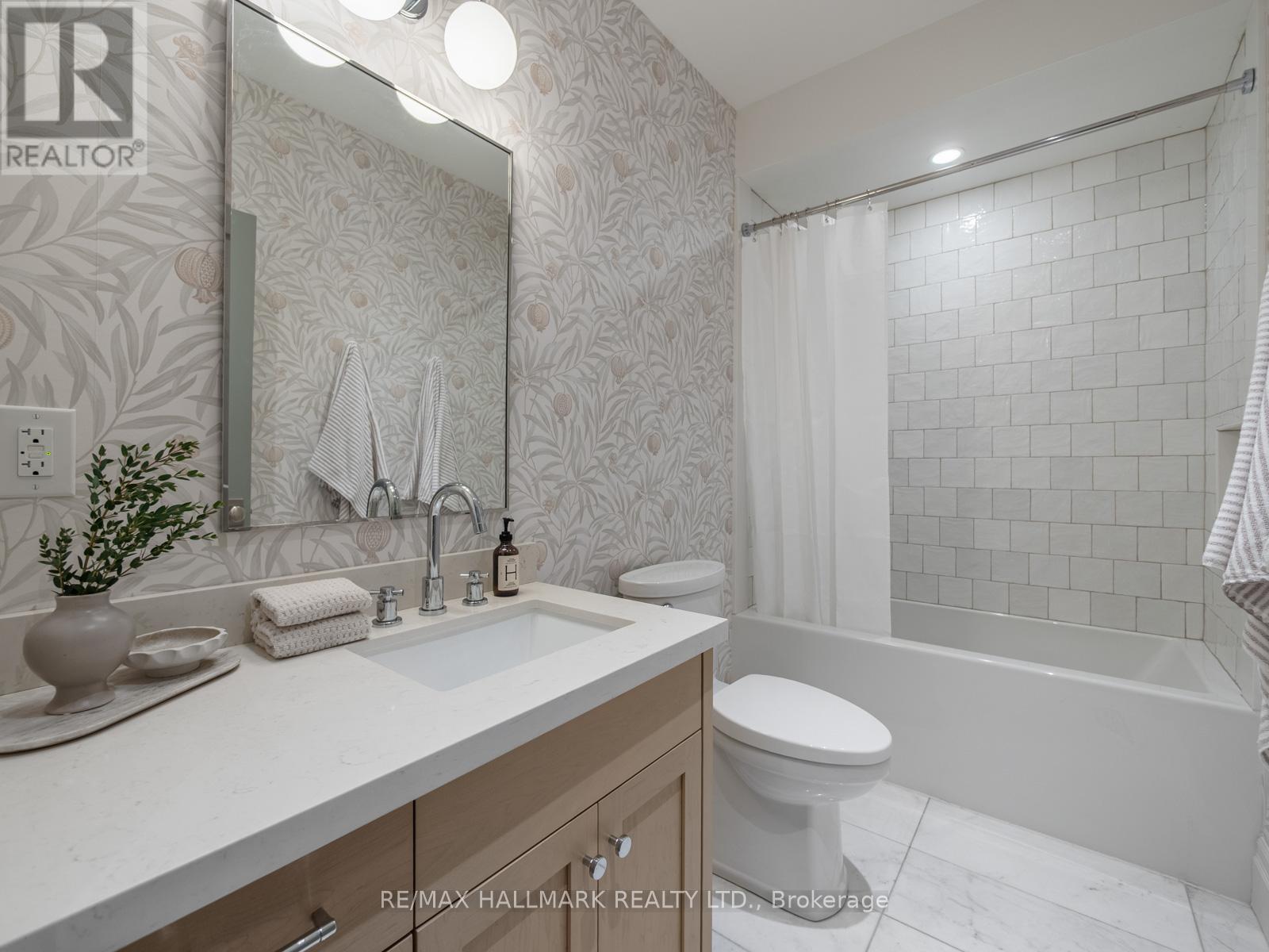 47 Langley Avenue, Toronto, Ontario  M4K 1B4 - Photo 31 - E13198302