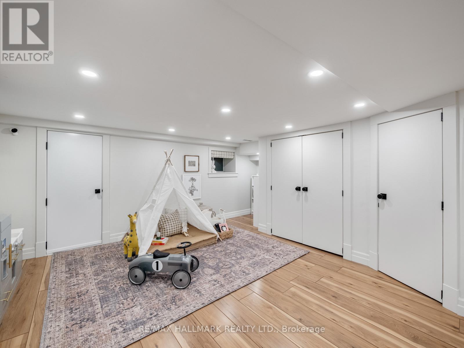 47 Langley Avenue, Toronto, Ontario  M4K 1B4 - Photo 43 - E13198302