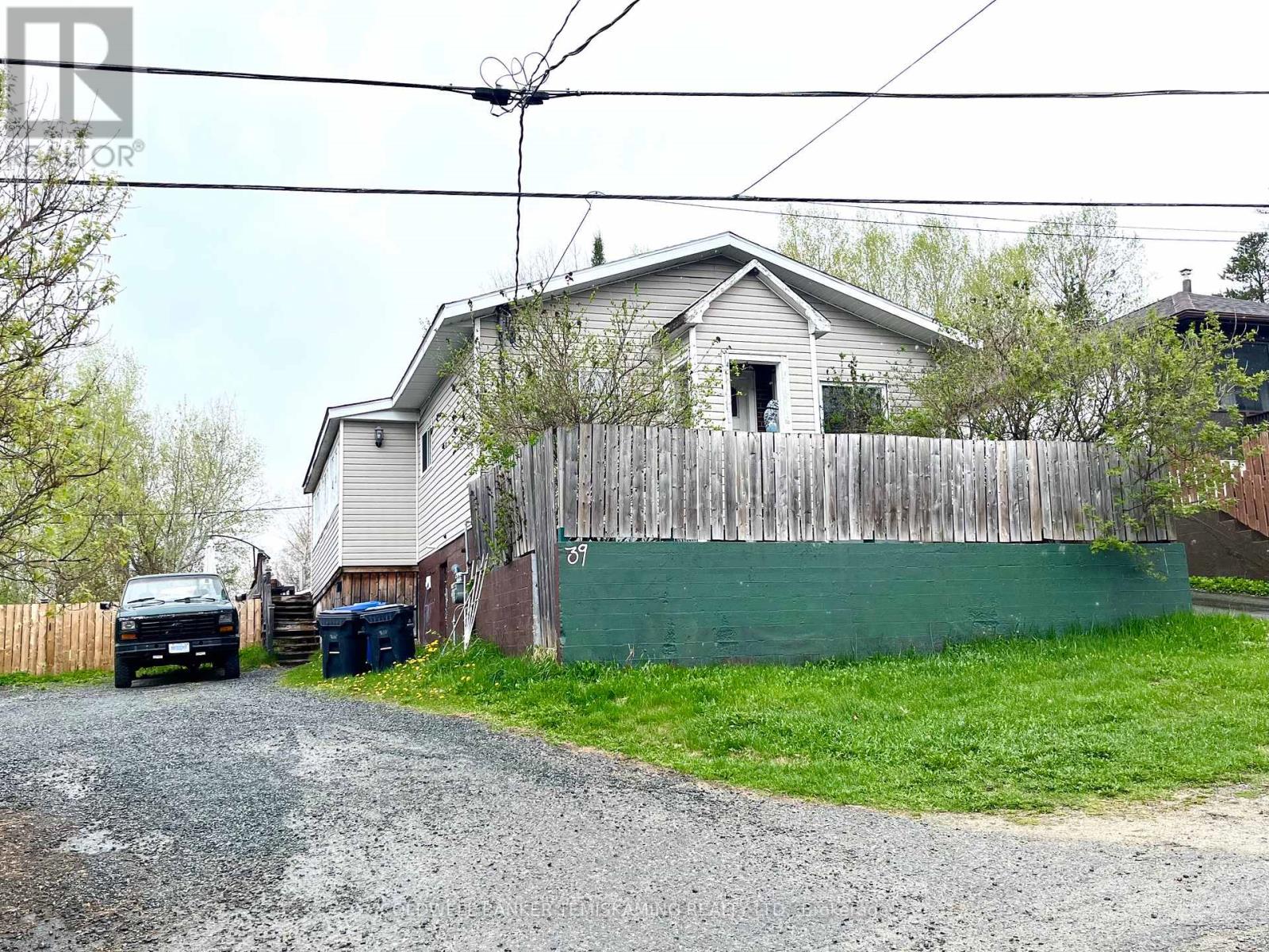 39 Comfort Street, Kirkland Lake, Ontario  P2N 3B1 - Photo 1 - T13037876