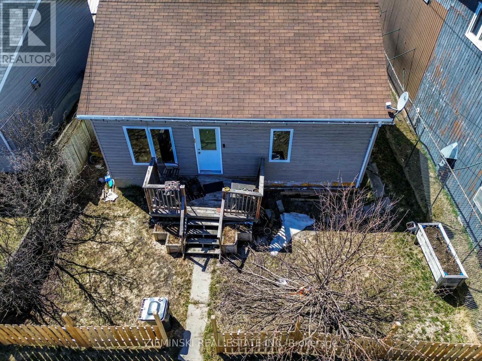 553 D'iberville Avenue, Iroquois Falls, Ontario  P0K 1G0 - Photo 3 - T13199240
