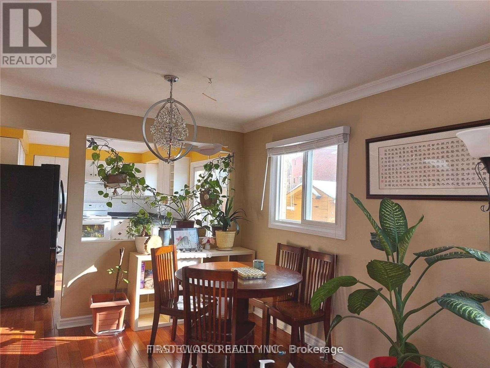 M&2nd - 880 Leslie Valley Drive, Newmarket, Ontario  L3Y 7G9 - Photo 14 - N13198478