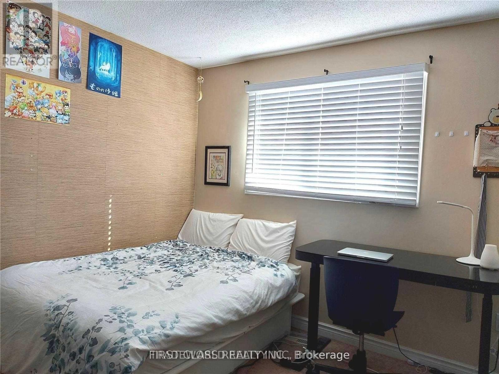 M&2nd - 880 Leslie Valley Drive, Newmarket, Ontario  L3Y 7G9 - Photo 5 - N13198478