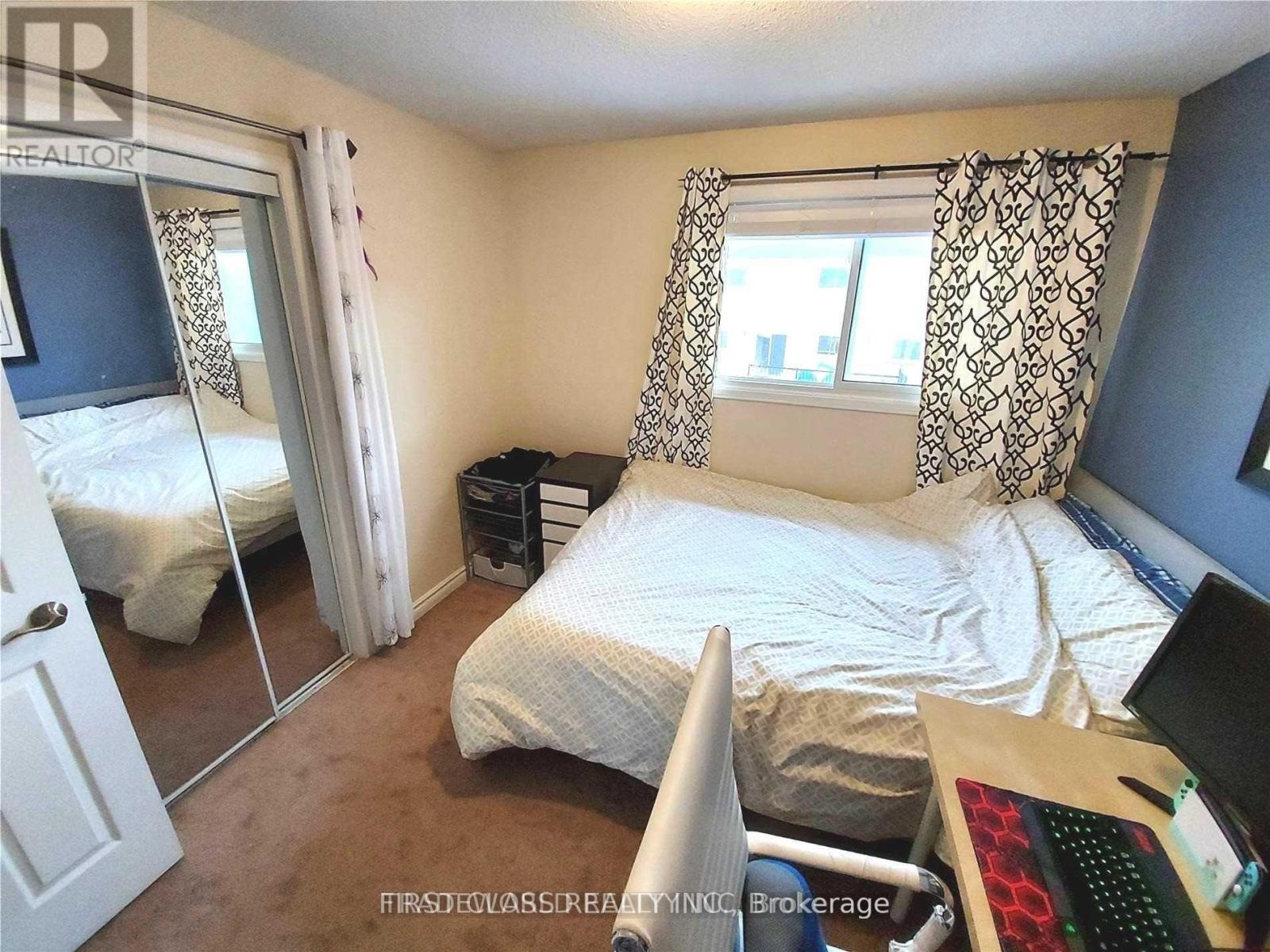 M&2nd - 880 Leslie Valley Drive, Newmarket, Ontario  L3Y 7G9 - Photo 6 - N13198478
