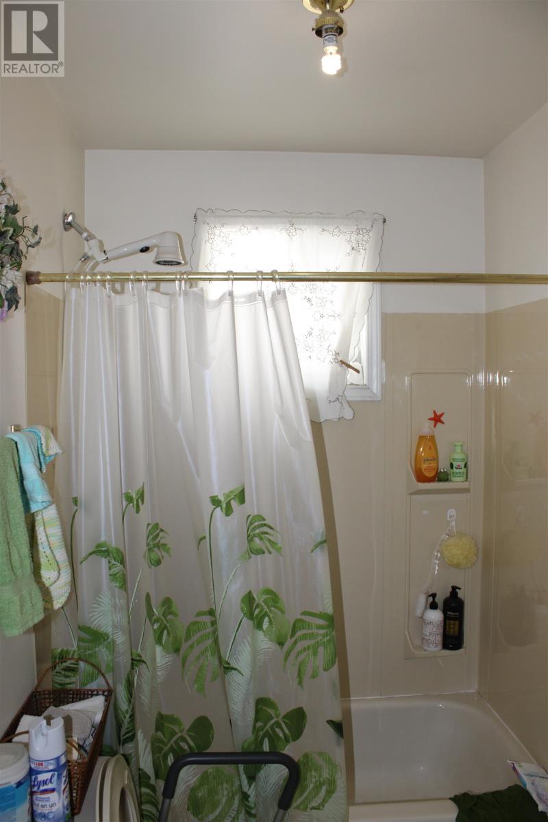 13 Kenogami Ave N, Thunder Bay, Ontario  P7A 6C5 - Photo 14 - TB2601221
