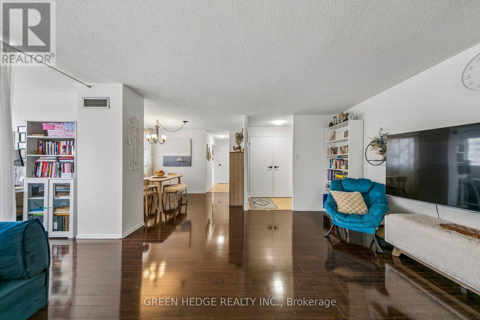 2102 - 3700 Kaneff Crescent, Mississauga, Ontario  L5A 4B8 - Photo 4 - W13051072