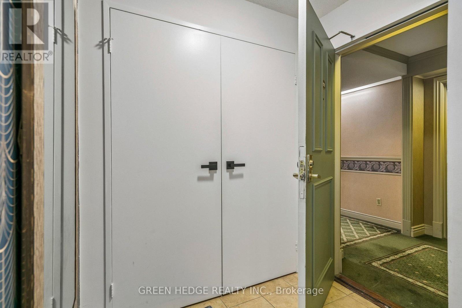 2102 - 3700 Kaneff Crescent, Mississauga, Ontario  L5A 4B8 - Photo 26 - W13051072