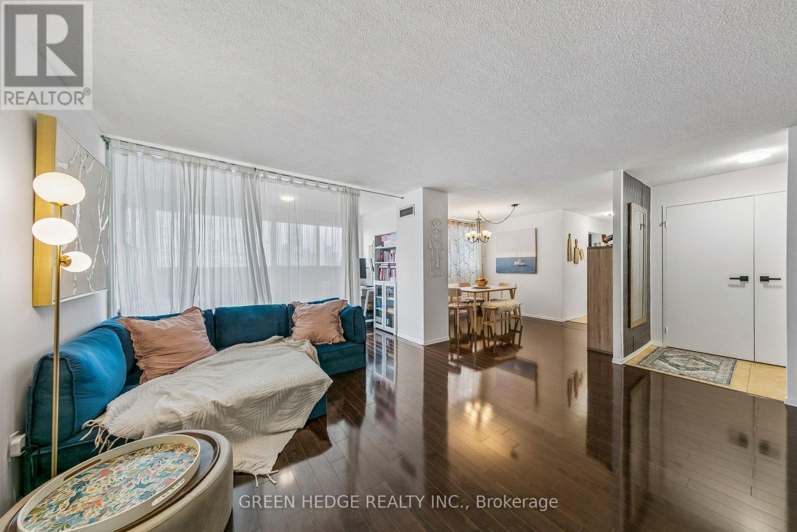 2102 - 3700 Kaneff Crescent, Mississauga, Ontario  L5A 4B8 - Photo 3 - W13051072