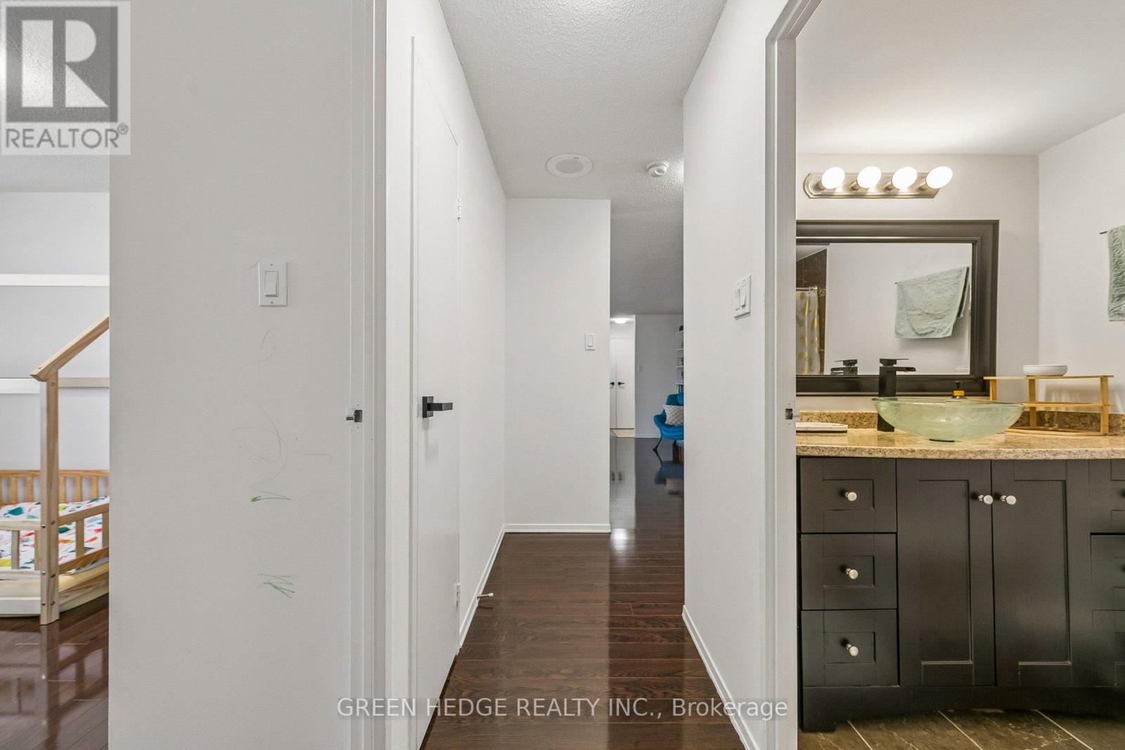 2102 - 3700 Kaneff Crescent, Mississauga, Ontario  L5A 4B8 - Photo 23 - W13051072