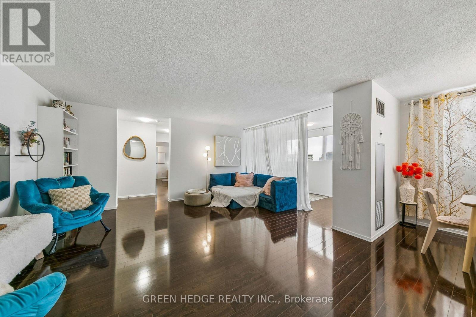 2102 - 3700 KANEFF CRESCENT, Mississauga, Ontario