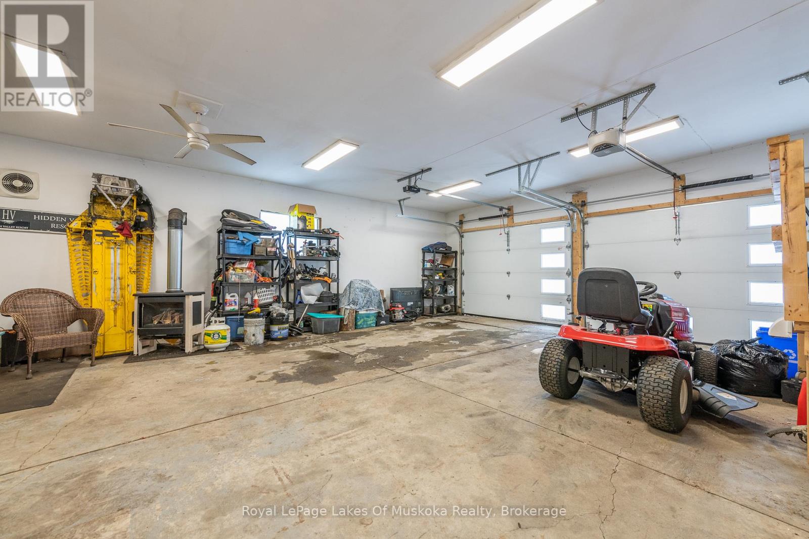 256 Woodland Drive, Huntsville, Ontario  P1H 1A6 - Photo 31 - X12716700