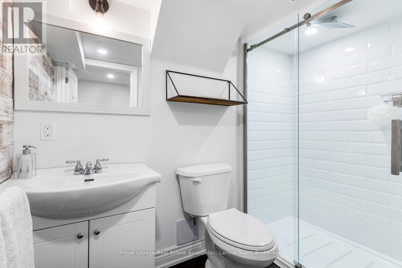 10 Iris Road, Toronto, Ontario  M8V 2G9 - Photo 25 - W13198278