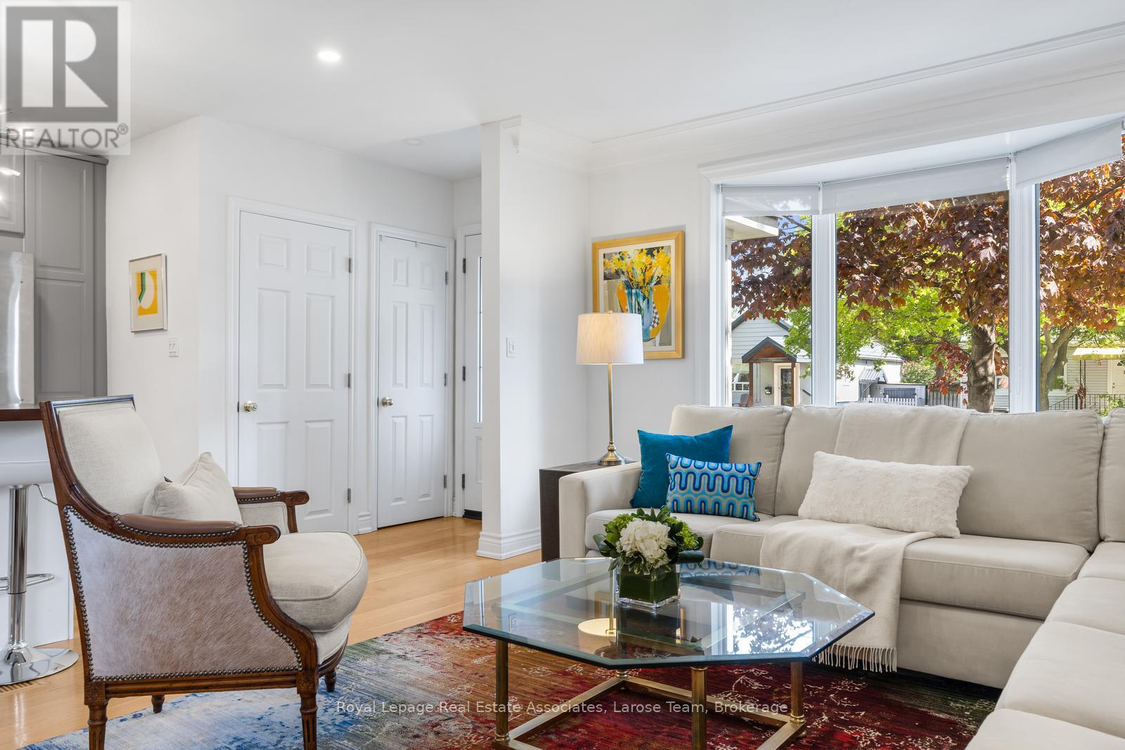 10 Iris Road, Toronto, Ontario  M8V 2G9 - Photo 8 - W13198278