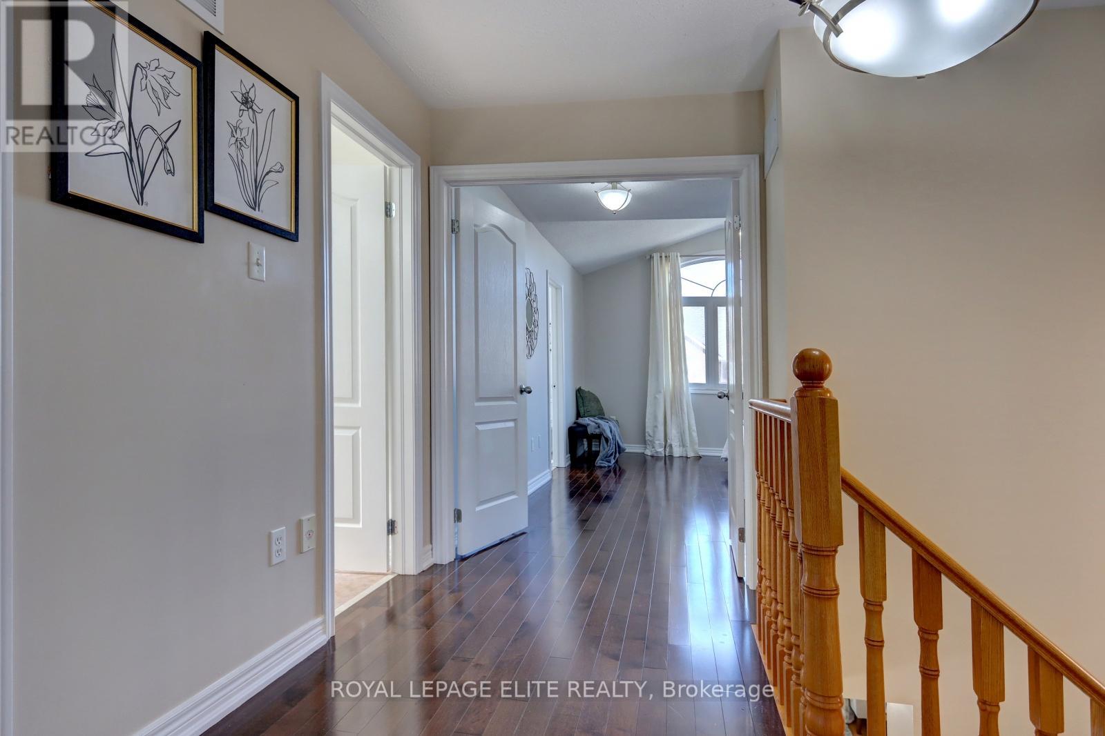 2437 Hilda Drive, Oakville, Ontario  L6H 7N5 - Photo 18 - W13198374