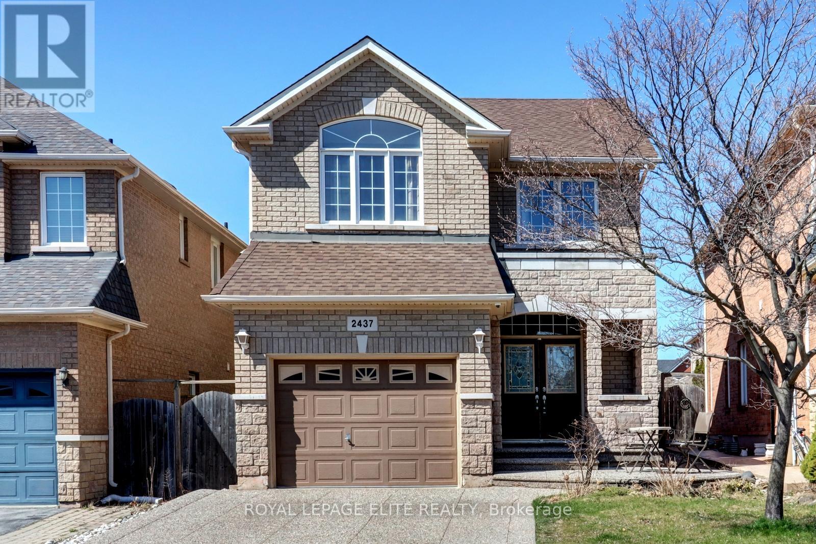 2437 Hilda Drive, Oakville, Ontario  L6H 7N5 - Photo 2 - W13198374