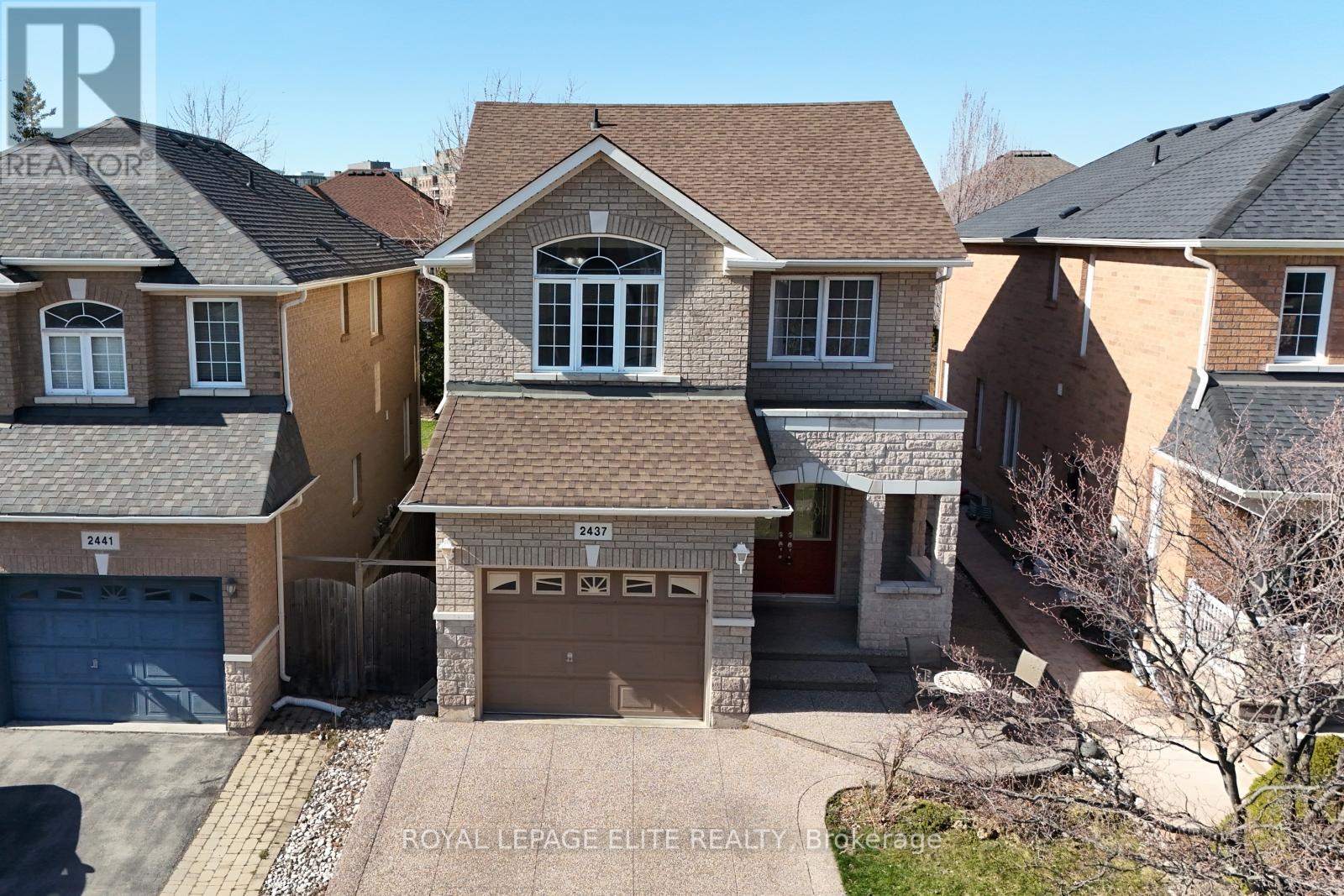 2437 Hilda Drive, Oakville, Ontario  L6H 7N5 - Photo 3 - W13198374