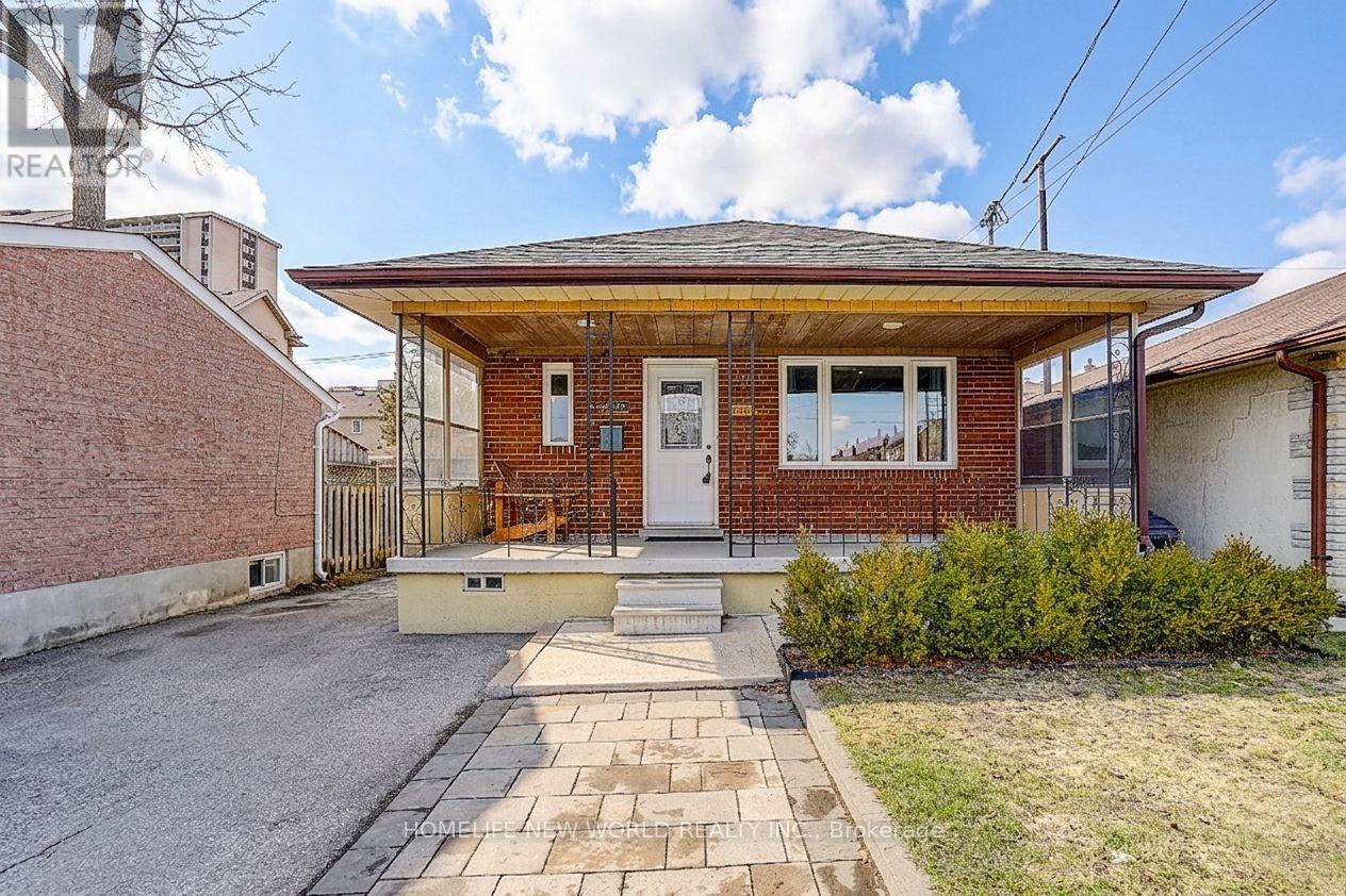 56 Tedder Street, Toronto, Ontario  M6M 4X3 - Photo 2 - W13198758