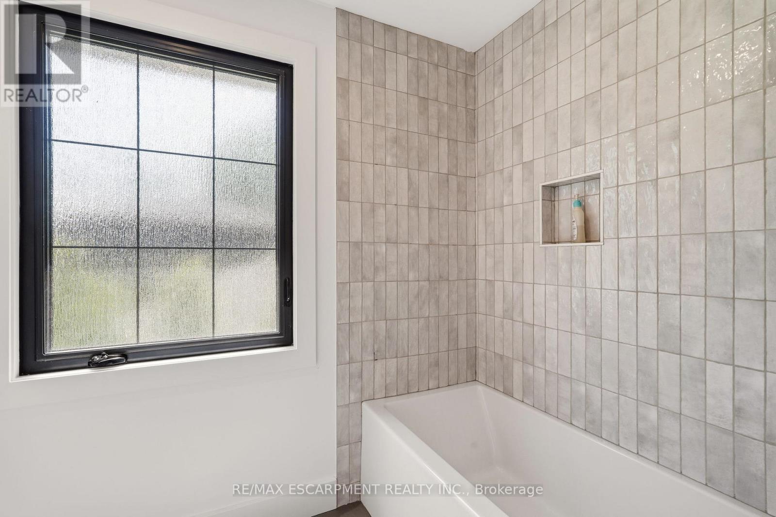 394 Rankin Drive, Burlington, Ontario  L7N 2B5 - Photo 29 - W13198772
