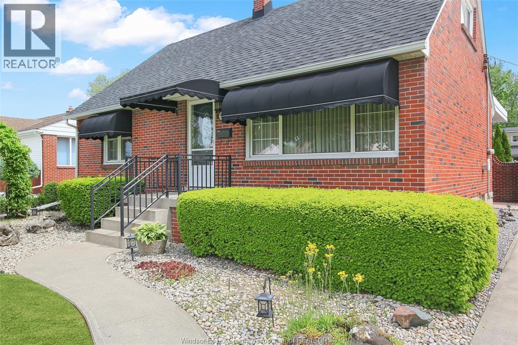3540 Morris, Windsor, Ontario  N9E 2K4 - Photo 3 - 26012365